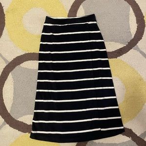 NWT Club Monaco terry maxi skirt. Navy and white stripe. Size xs.